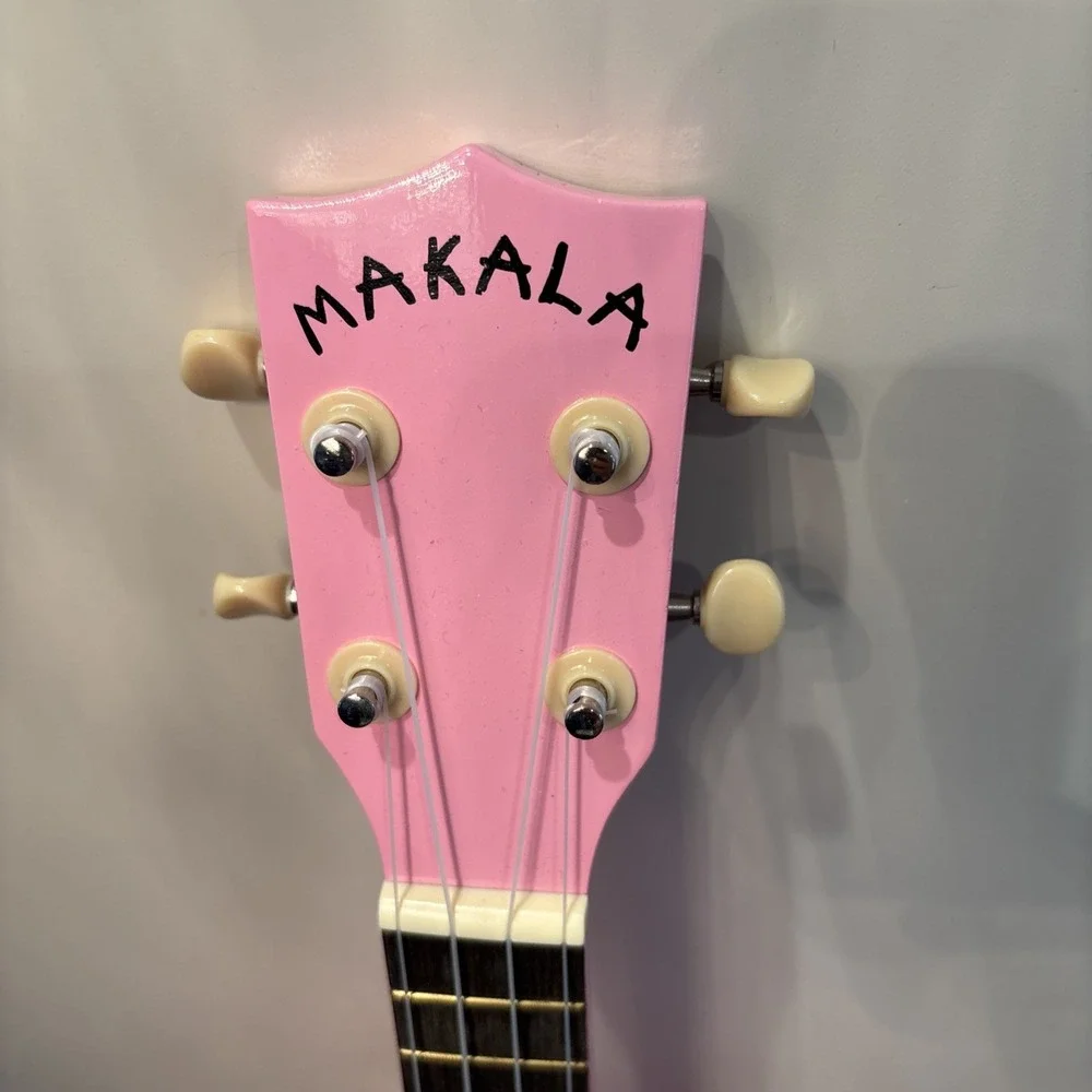 MAKALA MK-SD Soprano Ukulele MK-SD/PKBURST
